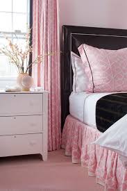 For a peaceful and tranquil bedroom, top interior designers rely on a stylish selection of paint colors and design ideas. Color That Work Well In Combination With Black Furniture