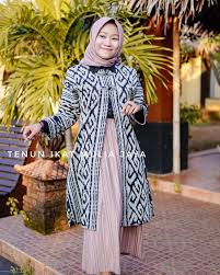 Tutorial memakai kain tenun selendang 0858 7782 1413. Kreasi Baju Kain Tenun Jepara Outer Tenun Ikat Jepara Original