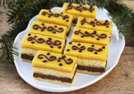 Carton, hartie colorata, creioane, carioci, pensule, culori, foarfece, lipici si imaginatie! 40 Retete Prajituri De Casa Pentru Sarbatori Desert De Casa Maria Popa