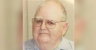 Carol Kelch's Instagram, Twitter & Facebook