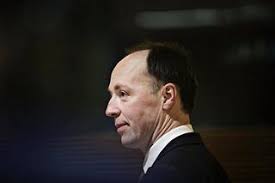 Puoluekokoukseen saapui menestyksen marinoima puheenjohtaja, joka haluaa varjella perussuomalaisten saavuttamaa asemaa, kirjoittaa politiikan toimittaja jyrki hara. Jussi Halla Aho Blogi