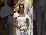 Vestido de Noiva Mídi Off White com Detalhe de Renda na Alça e Laço na  Cintura/ Indicado para Casamento Civil