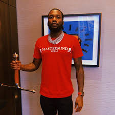 He used to stay up late nights to write various phrases and verses in his diary. Meek Mill Facts Bio Wiki Net Worth Age Height Family Affair Salary Career Famous For Biography Ethnicity Nationality Tour Factmandu