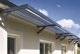 Chaleur De L Ete Clim Ventilateur Brise Soleil Pour Se Proteger