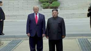 Comments and videos by the channel show the chairman of north korea acting like a common internet. Donald Trump Ladt Kim Jong Un Ins Weisse Haus Ein Manager Magazin