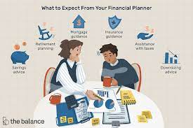 One of the most recommended qualifications to apply for a financial advisor job is to have a bachelor´s degree in accounting or finances. How A Financial Advisor Can Help You