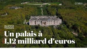 Vladimir poutine à l'infini ? Les Images Du Somptueux Palais De Poutine Au Bord De La Mer Noire Devoilees Par Navalny