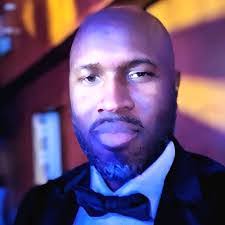 Omari Saunders's Instagram, Twitter & Facebook