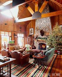 If you are decorating a small cabin of your own, i hope today's post inspires you on your journey. 55 Rustic Christmas Decorating Ideas Country Christmas Decor For 2020 Holiday Room Cabin Decor Rustic House