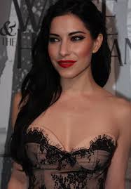 The name is something in 2007, the sisters designed a fashion line for target in australia. Lisa Origliasso Wikipedia