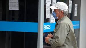 El desembolsó se hará efectivo a los que cobran por acreditación bancaria (ach) en sus cuentas, en tanto los que. Bono Del Pami Para Jubilados Por Navidad Quienes Lo Cobraran Y Cual Es El Monto Noticias Economicas Financieras Y De Negocios El Cronista