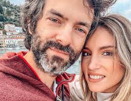 Η αθηνά οικονομάκου βρίσκεται ήδη στον έβδομο μήνα της εγκυμοσύνης της, αλλά σύμφωνα με ανάρτησή της χρειάστηκε να νοσηλευτεί. H A8hna Oikonomakoy Mageireyei Pastitsio Kai Gioybetsi Mononews