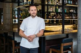 He then worked with gordon ramsay as executive chef at verre in dubai and later at maze and maze grill restaurants before opening pollen street social in. Who Is Jason Atherton Where Are The Chef S Brigade Presenter S Restaurants In London And Around The World London Evening Standard Evening Standard