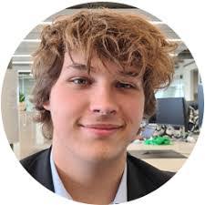 Sean Dell's Instagram, Twitter & Facebook