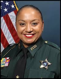 Dina Russell's Instagram, Twitter & Facebook