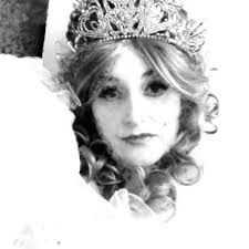 Aileen Johnston (@AileenOrcharton)