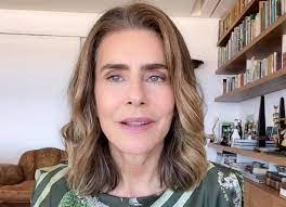 Maitê proença was born in são paulo, brazil. Maite Proenca Vive Romance Com Adriana Calcanhotto Diz Revista Mais Brasilia