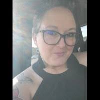 Michelle Deavers's Instagram, Twitter & Facebook