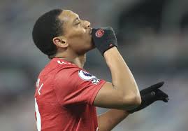 Akankah mu bisa mengalahkan liverpool dan bangkit dari keterpurukan? Martial Diragukan Tampil Pada Laga United Vs Liverpool Republika Online