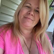 Discover PHI-POT, the modular vertical garden system coming soon to  Kickstarter. Sign up at phi-pot.com and secure an exclusive discount for  being one of the first.