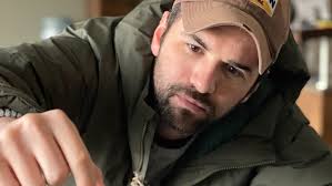 Stranger Things' Season 5 Lands 'Prey' Director Dan Trachtenberg