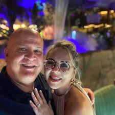 Smoke box with small wood chips vs pellets?