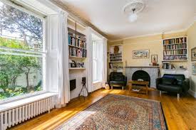 Only the already relegated sheffield united have scored fewer goals than them this season. Fulham Road Fulham 1 Bedroom Flat For Sale Sw6