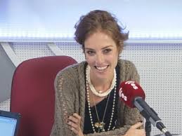 She is a female celebrity. Gente Que Sale De La Crisis Bolsos By Claudine Youtube