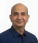 Kelly Hopper's Instagram, Twitter & Facebook