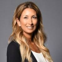 Laura Gavin's Instagram, Twitter & Facebook