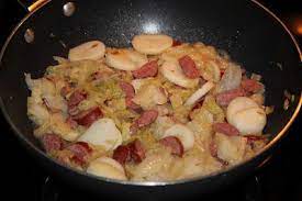 Cabbage Ring Bologna And Potatoes Bologna Recipes Recipes Ring Bologna