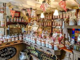 可愛くて何故かなつかしい イギリスの昔ながらのお菓子屋さんが話題に お菓子屋さん 駄菓子屋 駄菓子