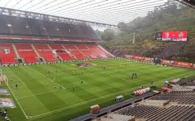 O diretor desportivo dos leões tem deixado as críticas às arbitragens a cargo do 'team manager', beto, e do presidente. Sp Braga Sporting Tensao Ao Intervalo Levou Policia Aos Camarotes Tvi24