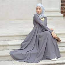It is better to use a nice wallcovering throughout the space or. Winter Hijab Street Styles By Leena Asaad Hijab Fashion Islamic Fashion Fashion