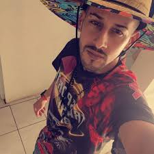 Publican video de un perro parecido a Jhonny del cantante Lual la L cerca  de la carretera 985 de quebrada Fajardo en Fajardo esta mañana