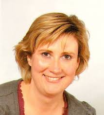 Amazon.co.jp: Ellen Carrington: 本、バイオグラフィー、最新アップデート