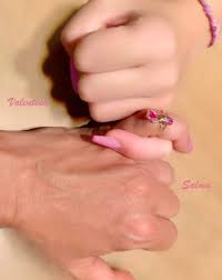 Salma hayek has opened up about how she thought she was going to die after catching the coronavirus. Salma Hayek Shares Rare Photo With Daughter Valentina For Emotional Reason Hello