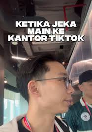 Seneng banget bisa belajar langsung di kantor @TikTok Indonesia! Kebetulan  sekarang sudah bekerjasama dengan @Tim Indonesia untuk mengembangkan  olahraga di Indonesia! Belajar langsung sama content ...