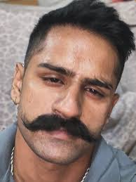 Elevate Your Confidence with a Strong Personality