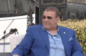 .تعمل في إحدى الوظائف اﻹدارية، وتحاول بشتى الطرق السعي للعمل في مهمات صعبة، وتأتي لها الفرصة سانحة بعد زيارة موظفة نافذة مختصة بحقوق المرأة لمكان عملها، وتلتحق للعمل مع الرائد حسن أبو دقن (ظافر ظافر العابدين الرائد حسن أبو دقن. Ø§Ù„Ù„ÙŠÙ„Ø© Ø³ÙƒÙŠÙ†Ø© ÙØ¤Ø§Ø¯ ÙˆÙ…Ø­Ù…Ø¯ ÙØ§Ø¶Ù„ ÙˆÙØ±Ø¯ÙˆØ³ Ø¹Ø¨Ø¯Ø§Ù„Ø­Ù…ÙŠØ¯ Ø¶ÙŠÙˆÙ Ø­Ø³Ù† Ø±Ø§ØªØ¨ Ø¨ØµØ§Ù„ÙˆÙ† Ø§Ù„Ù…Ø­ÙˆØ± ÙÙŠØ¯ÙŠÙˆ