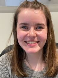 Shannon Stirling's Instagram, Twitter & Facebook