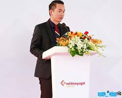 Mới đây đọc bài phỏng vấn ông phạm nhật vượng, người giàu nhất việt nam trên báo tuổi trẻ, lại thấy ông này nói: I8x Qgp2zszxm