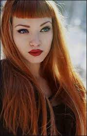 20 Chic Kurze Haare Mit Pony Ideen Kurzer Pony Frisur Einfache Frisuren Long Hair Styles Red Hair With Bangs Hair Styles