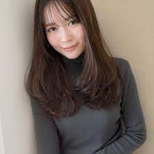 50代の面長さん に似合う髪型まとめ 若く見えるヘアスタイルを長さ別にご紹介 folk ロング 面長 髪型 面長 髪型