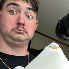 Aaron Westlake (@aaron_westlake_cle)