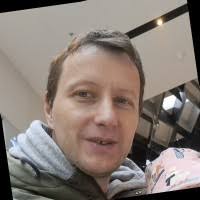 200+ perfiles de «Saks»