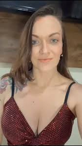 E O NOSSO SEXTOOU É NO BIFFÃO 🤠💥 #BANDAREENCONTRO✅️  @banda_reencontrooficial #BANDAROTALUMINOSA✓ @bandarotaluminosa ELAS NÃO  PAGAM ATÉ 23:30 VEM CURTIR COM A GENTE!! VEM PRO BIFFÃO 🤠🤠 TRAVESSÃO  LEOPOLDINA N° 1470 BAIRRO SERRANO