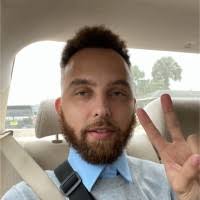 300+ "Áron" profiles