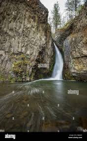 The beautiful Hawk Creek Falls northwest of Davenport Washington near the  Spokane river meeting the Columbia River Stock Photo - Alamy
