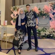 Baju kemeja couple ukuran besar. Batik Couple Kebaya Brokat Hem Baju Pesta Kondangan Lamaran Tunangan Terbaru Keren Murah Berkualitas Shopee Indonesia